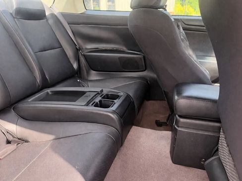 Used 2004 INFINITI G35 Coupe w/ Premium Pkg image 4