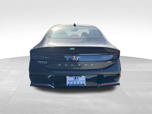 New 2026 Hyundai Sonata Limited image 9