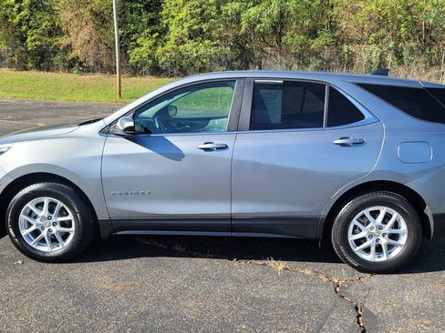 Used 2023 Chevrolet Equinox LT w/ Driver Convenience Package image 7