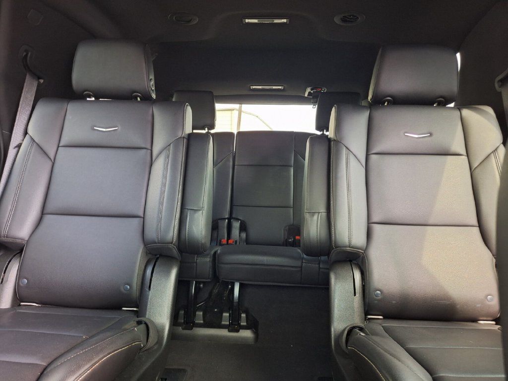Used 2021 Cadillac Escalade Luxury AWD/4WD image 8