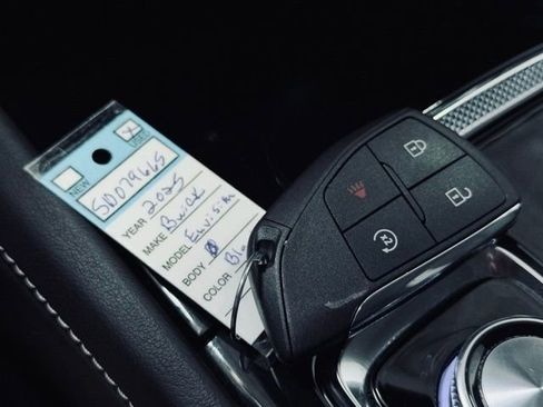 Used 2025 Buick Envision Sport Touring image 41