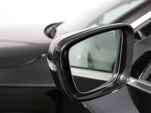 Used 2023 BMW i4 eDrive35 w/ Premium Package RWD image 38