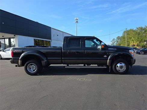 Used 2015 Ford F350 King Ranch w/ King Ranch w/Chrome Package image 2