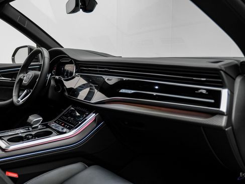 Used 2022 Audi RS Q8 image 37