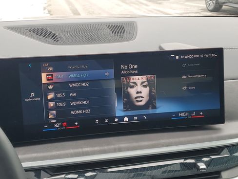 Certified 2025 BMW X5 xDrive40i w/ M Sport Package image 19