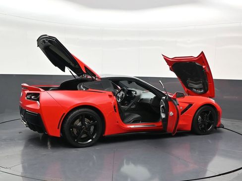 Used 2014 Chevrolet Corvette Stingray Coupe image 32