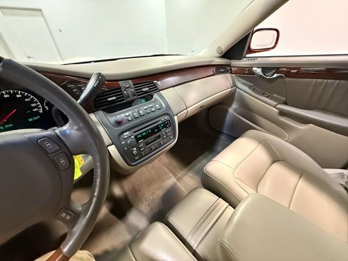 Used 2005 Cadillac De Ville DHS w/ Equipment Group FWD image 80