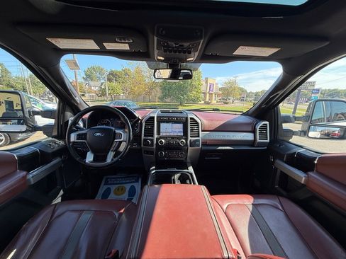 Used 2019 Ford F350 Platinum w/ Platinum Ultimate Package image 18