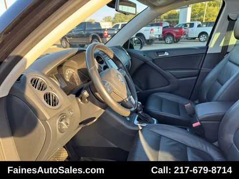 Used 2017 Volkswagen Tiguan SEL image 96
