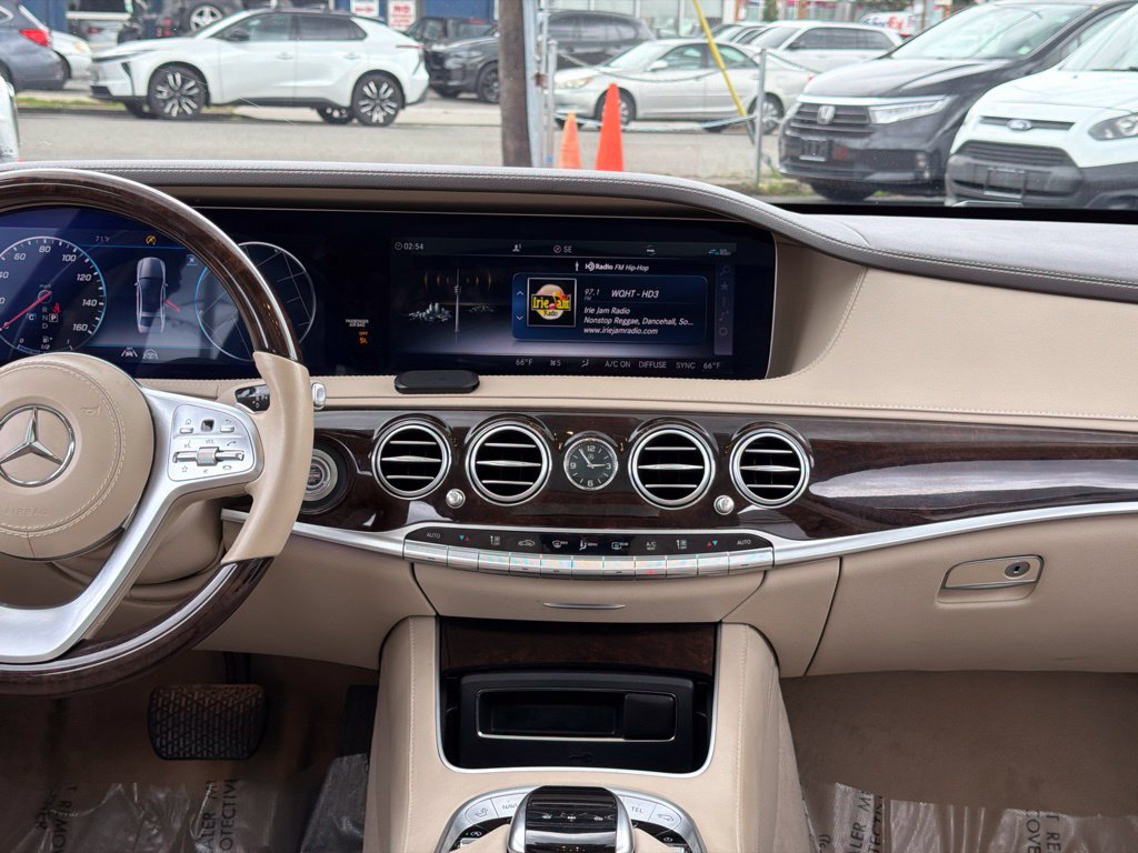 Used 2020 Mercedes-Benz S 560 4MATIC Sedan image 32