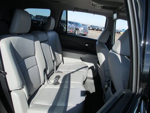 Used 2018 Honda Pilot Touring image 21