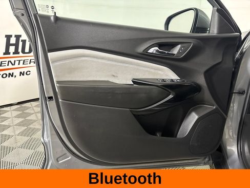 Used 2024 Chevrolet Trax LT FWD image 10