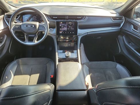 Used 2022 Jeep Grand Cherokee L Laredo image 18