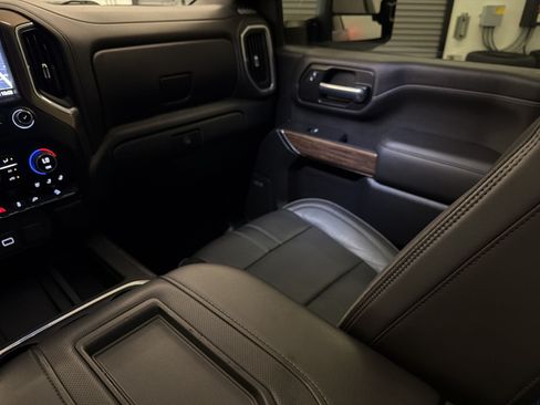Used 2020 Chevrolet Silverado 3500 High Country w/ Technology Package AWD/4WD image 30