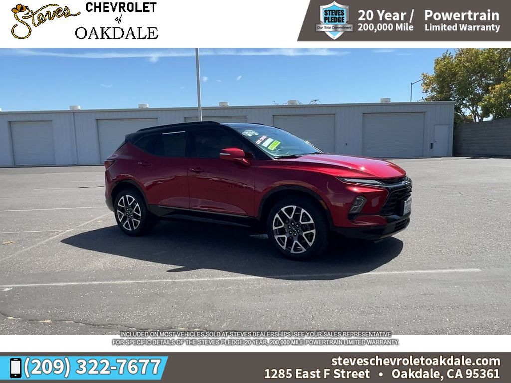 Certified 2024 Chevrolet Blazer RS w/ Driver Confidence II Package FWD image 2