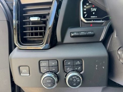 Used 2022 GMC Sierra 1500 AT4X AWD/4WD image 23