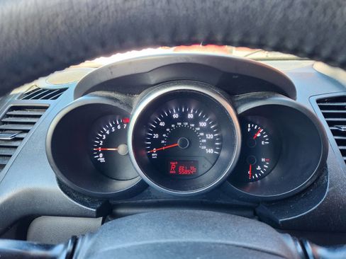 Used 2012 Kia Soul + w/ Audio Pkg FWD image 18