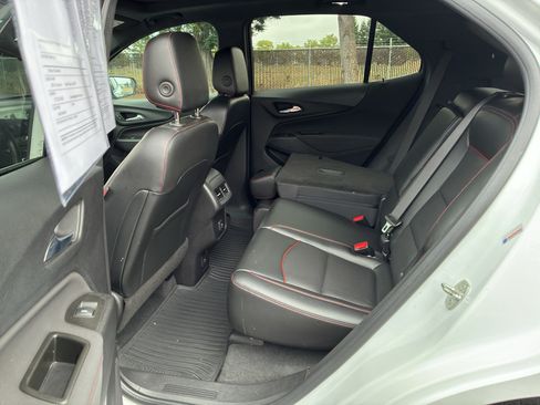 Used 2022 Chevrolet Equinox RS w/ RS Leather Package FWD image 40