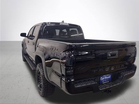 Used 2022 Toyota Tacoma TRD Pro AWD/4WD image 12