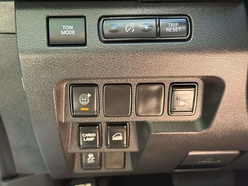 Used 2024 Nissan Frontier SV w/ SV Convenience Package AWD/4WD image 26