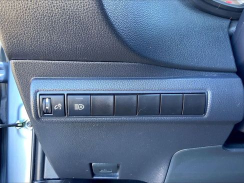 Used 2022 Toyota Corolla LE image 33