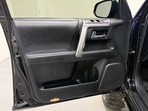 Used 2021 Toyota 4Runner SR5 image 18