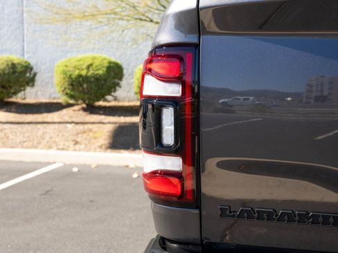 Used 2024 RAM 2500 Laramie w/ Night Edition image 69