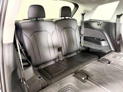 Used 2023 Audi Q7 3.0T Premium Plus image 45