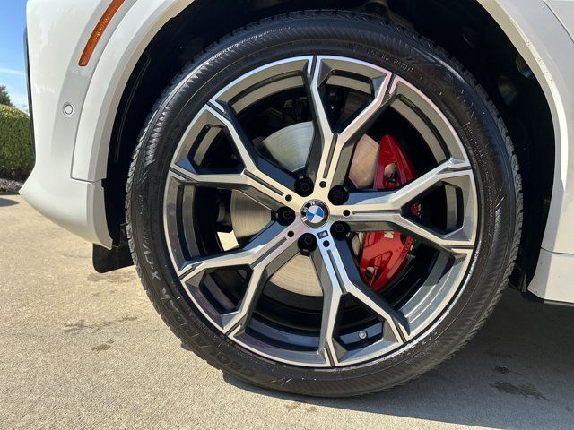 Certified 2023 BMW X6 xDrive40i w/ M Sport Package AWD/4WD image 24