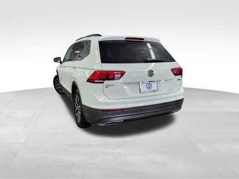 Used 2019 Volkswagen Tiguan SE w/ Panoramic Sunroof Package AWD/4WD image 4