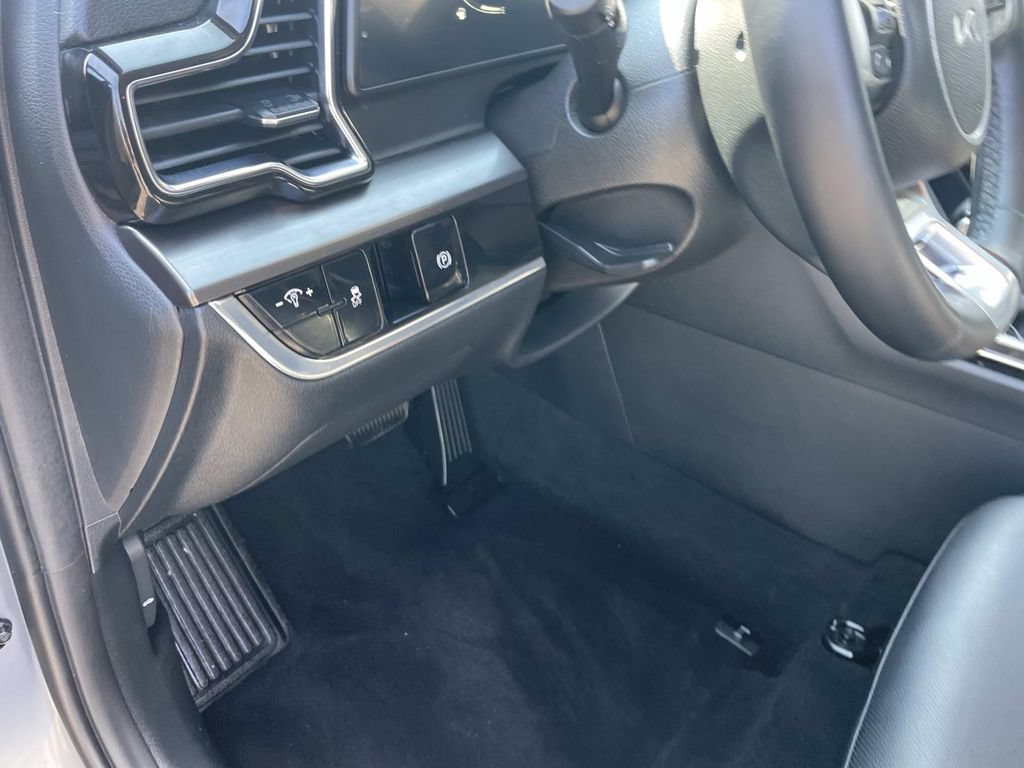 Used 2023 Kia Sportage EX AWD/4WD image 21