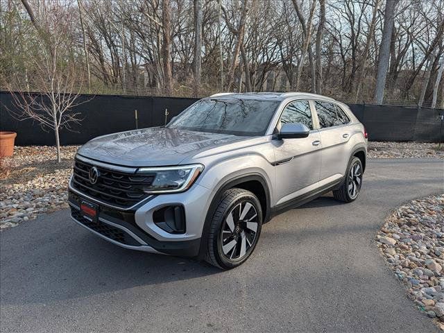 Certified 2024 Volkswagen Atlas Cross Sport SE AWD/4WD image 1