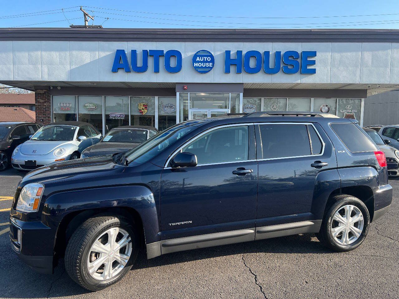 Used 2017 GMC Terrain SLE w/ Convenience Package AWD/4WD image 1