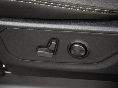 Used 2022 RAM 1500 Big Horn AWD/4WD image 24