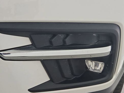 Used 2022 Subaru Ascent Touring image 10