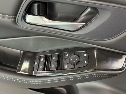 New 2026 Nissan Rogue Dark Armor AWD/4WD image 27