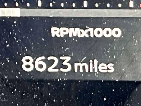 Used 2025 Nissan Kicks SR image 27