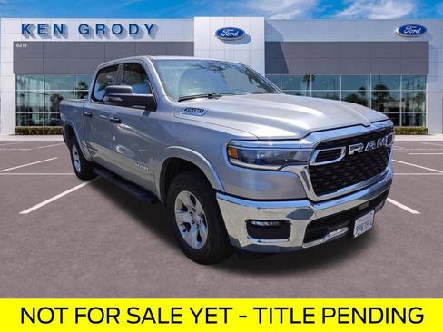 Used 2025 RAM 1500 Big Horn RWD image 1