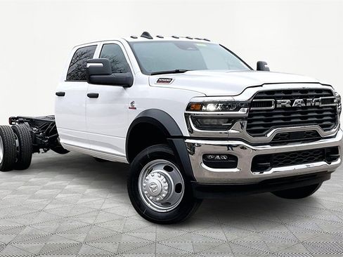 New 2026 RAM 5500 Tradesman w/ Chrome Appearance Group image 1
