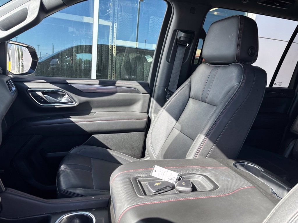 Used 2024 Chevrolet Suburban RST w/ Sport Performance Package AWD/4WD image 13