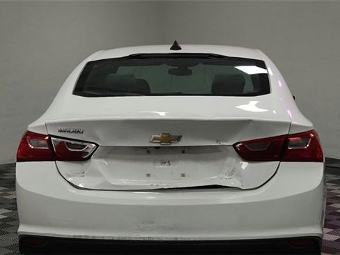 Used 2017 Chevrolet Malibu LS image 7