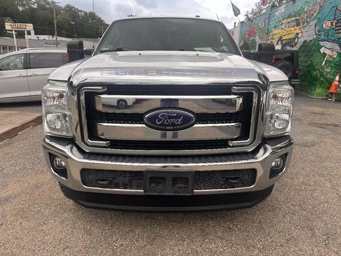 Used 2016 Ford F250 XLT w/ XLT Value Package image 3