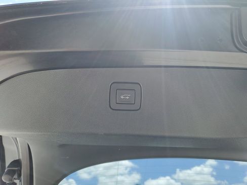 Used 2025 Buick Envista Preferred w/ Convenience I Package FWD image 7