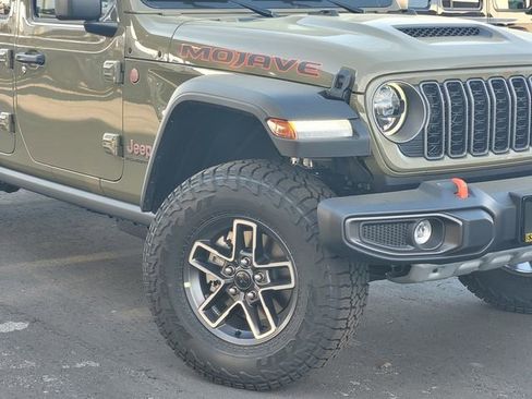 New 2026 Jeep Gladiator Mojave image 3