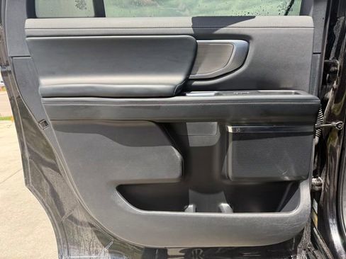 Used 2025 Ford Expedition Max Platinum AWD/4WD image 22
