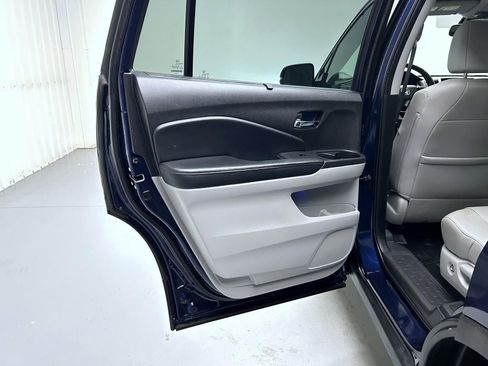 Used 2018 Honda Pilot Elite image 21