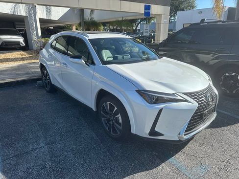 Used 2025 Lexus UX 300h AWD w/ Accessory Package (Z1) image 4