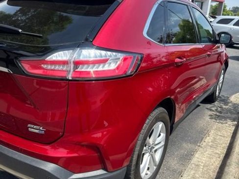 Used 2020 Ford Edge SEL w/ Convenience Package AWD/4WD image 9