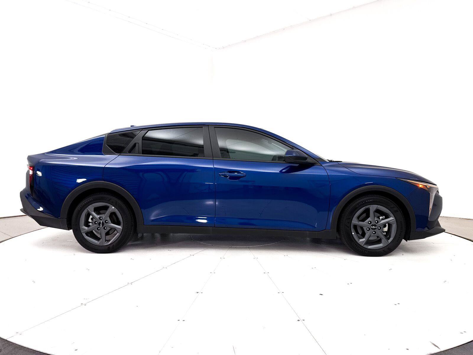 Used 2025 Kia K4 FWD image 38