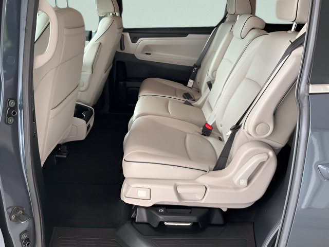 Certified 2026 Honda Odyssey Touring image 23